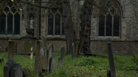 Gleitende-Aufnahme-Eines-Friedhofs-In-Oxford-England?