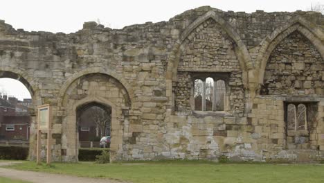 Panning-Shot-of-St-Oswalds-Priory