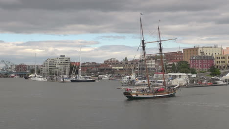 British-Columbia-Victoria-Harbor-with-sailing-ship