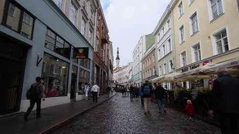 Tallinn-Estonia-tourists-on-a-street