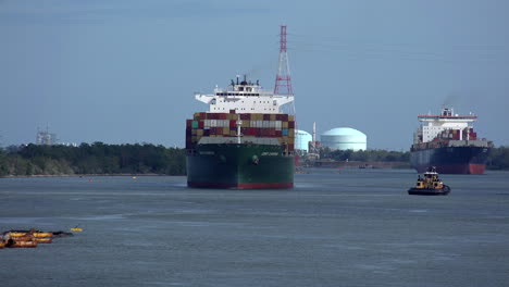 Georgia-a-container-ship-sails-up-the-Savannah-River