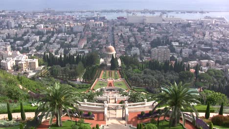 Israel-Haifa-Bahai-Schrein-über-Der-Stadt