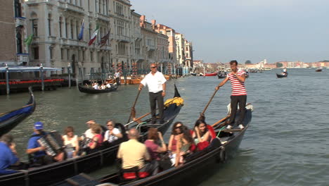 Venice-Italy-three-gondolas