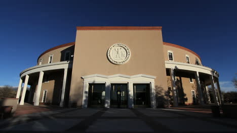 Santa-Fe-New-Mexico-statehouse-façade