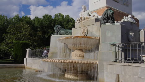 Madrid-Spain-ornate-fountain