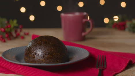 Tracking-Shot-Approaching-Christmas-Pudding-On-a-Plate