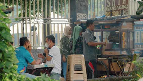 Long-Shot-of-of-Food-Shack-in-Jakarta