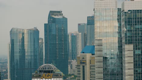 Weite-Aufnahme-Von-Wolkenkratzern-In-Jakarta