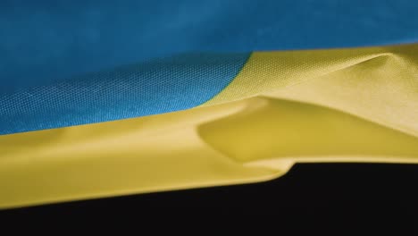Tracking-Shot-of-Ukraine-Flag-01