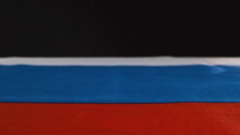 Tracking-Shot-of-Russian-Flag-02
