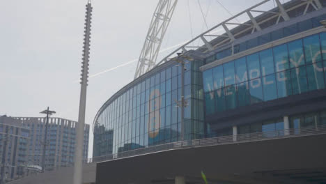 Tracking-Shot-of-Wembley-Stadium-11