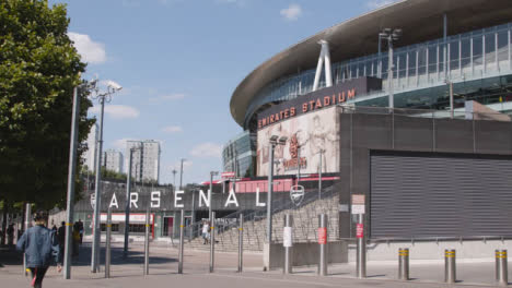 Außenansicht-Des-Emirates-Stadium-Heimstadion-Arsenal-Football-Club-London-6