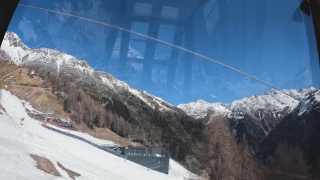 Blick-Seilbahn-Ski-Sessellift-Schneeberg-österreich-Solden-Skifahren-Skifahrer