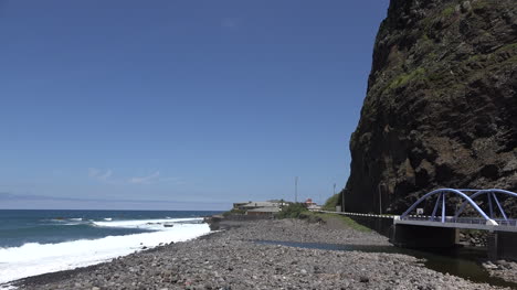 Madeira-Pebble-Beach-And-Bridge-On-North-Shore