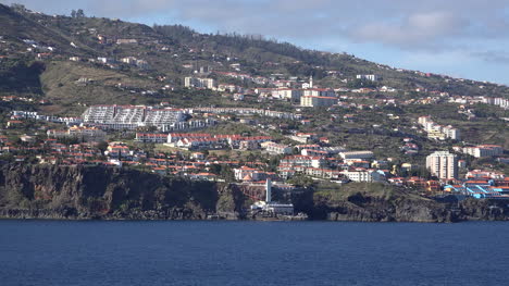 Madeira-Blick-Auf-Die-Stadt