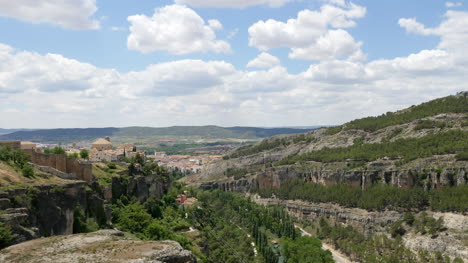 Spanien-Cuenca-Fernansicht-Der-Stadt