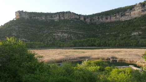 Spain-Serrania-De-Cuenca-Cliffs-Over-Una-Lagoon-Reeds