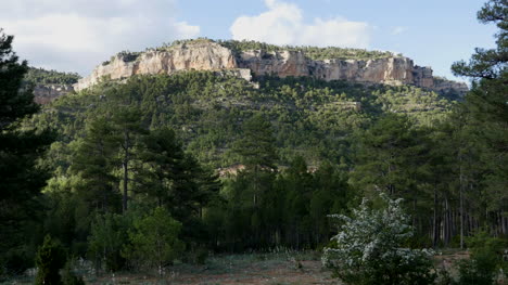 Spain-Serrania-De-Cuenca-Line-Of-Cliffs