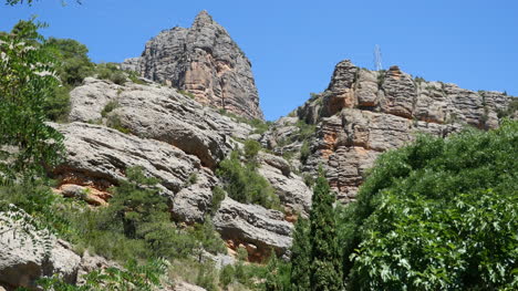 Spain-Pyrenees-Rocky-Cliffs