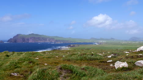 Ireland-Dingle-Peninsula-Coastal-Landscape
