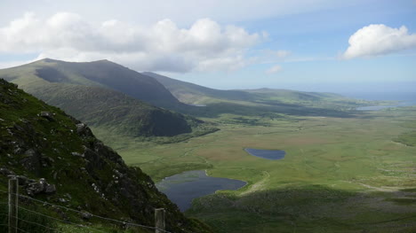 Ireland-Dingle-Peninsula-Mountain-Above-Glaciated-Valley