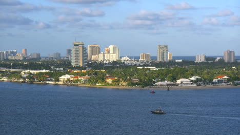 Fort-Lauderdale-With-Small-Boat