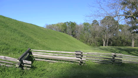 Mississippi-Emerald-Mound-And-Split-Rail-Fence