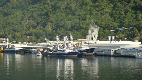 American-Samoa-Fishing-Boats