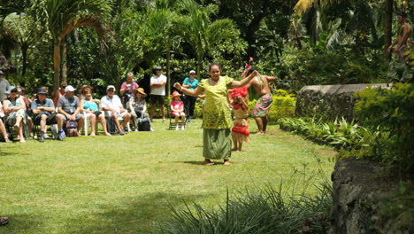 American-Samoa-Village-Children-Dancing