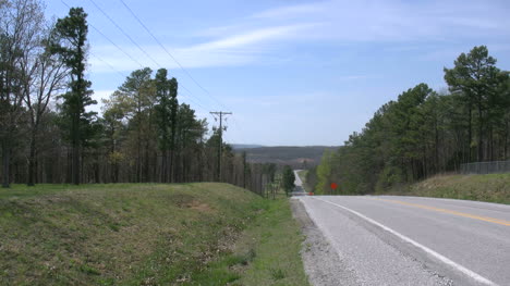 Arkansas-Highway-Through-Forest