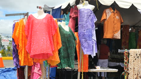 Samoa-Cloths-In-Market