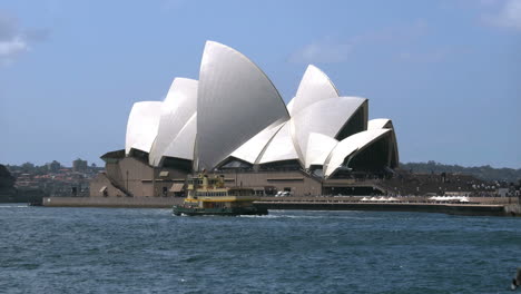 Australia-Sydney-Opera-House-With-Sea-Gulls-And-Ferry