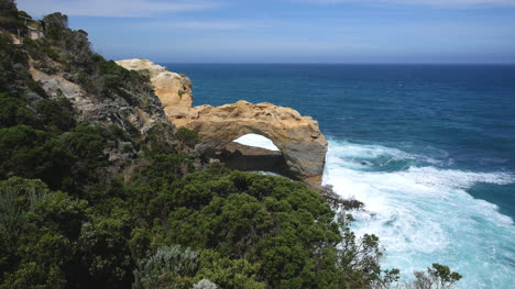 Australia-Great-Ocean-Road-The-Arch-And-Trees