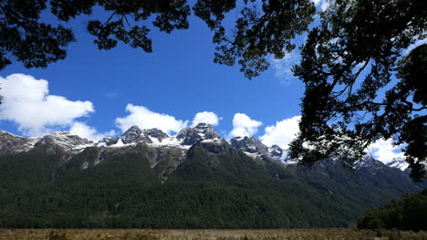New-Zealand-Fiordland-Rugged-Mountains