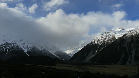 New-Zealand-Clouds-Over-Mt-Cook-Time-Lapse