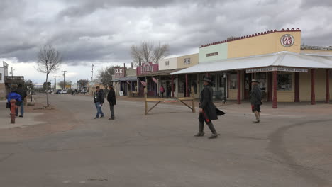 Arizona-Tombstone-Men-Staged-Gunfighters