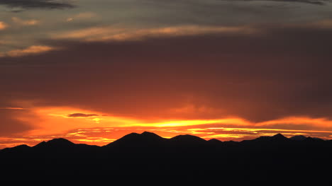 Arizona-Tucson-Berg-Roter-Sonnenuntergang