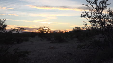 Arizona-Zoom-Auf-Den-Sonnenuntergangsberg