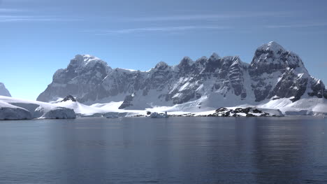 Antarktis-Zahn-Wie-Berge