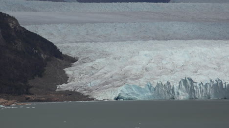 Argentina-Edge-Of-Perito-Moreno-Glacier