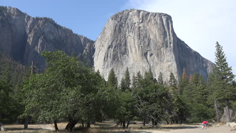 Kalifornien-Yosemite-El-Capitan-Mit-Menschen
