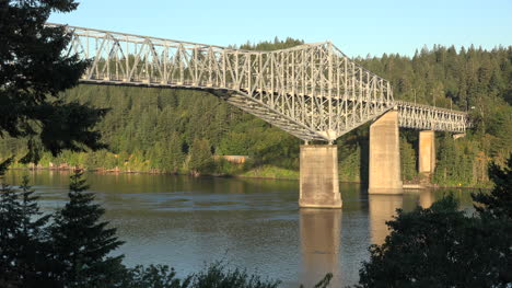 Oregon-Brücke-Der-Götter-Am-Morgen-God