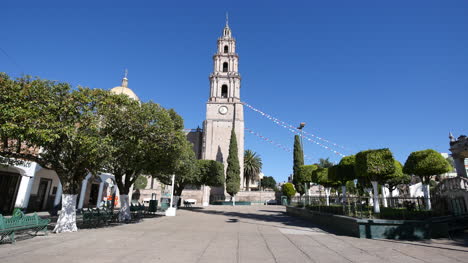 Mexiko-Santa-Maria-Kirchturm-Und-Blauer-Himmel
