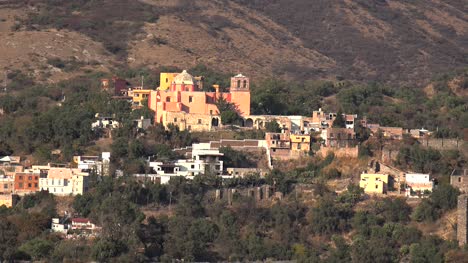 Mexiko-Guanajuato-Kirche-Hoch-Auf-Einem-Hügel