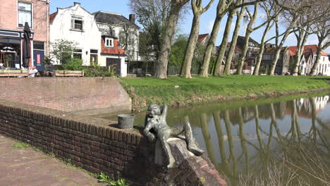 Netherlands-Schoonhoven-Statue-By-Canal