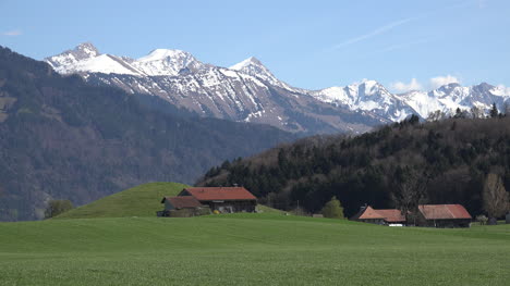 Switzerland-La-Gruyere-Landscape-And-Mountains-Zoom-Out