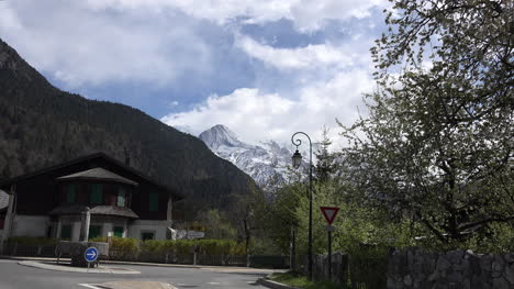 Frankreich-Mont-Blanc-Blick-Mit-Straßenlaterne-Zoom-In