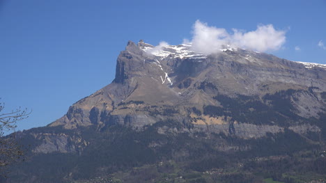 Francia-Nube-Sobre-La-Gama-Aravis-Cerca-De-Lapso-De-Tiempo-De-Mont-Blanc