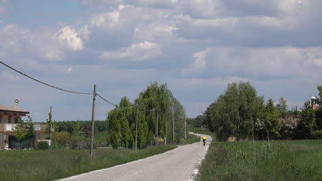 Italy-Bicycle-On-Country-Road-Zooms-In