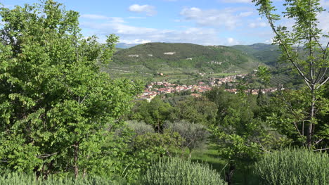 Italy-Village-Near-Verona-Zooms-In